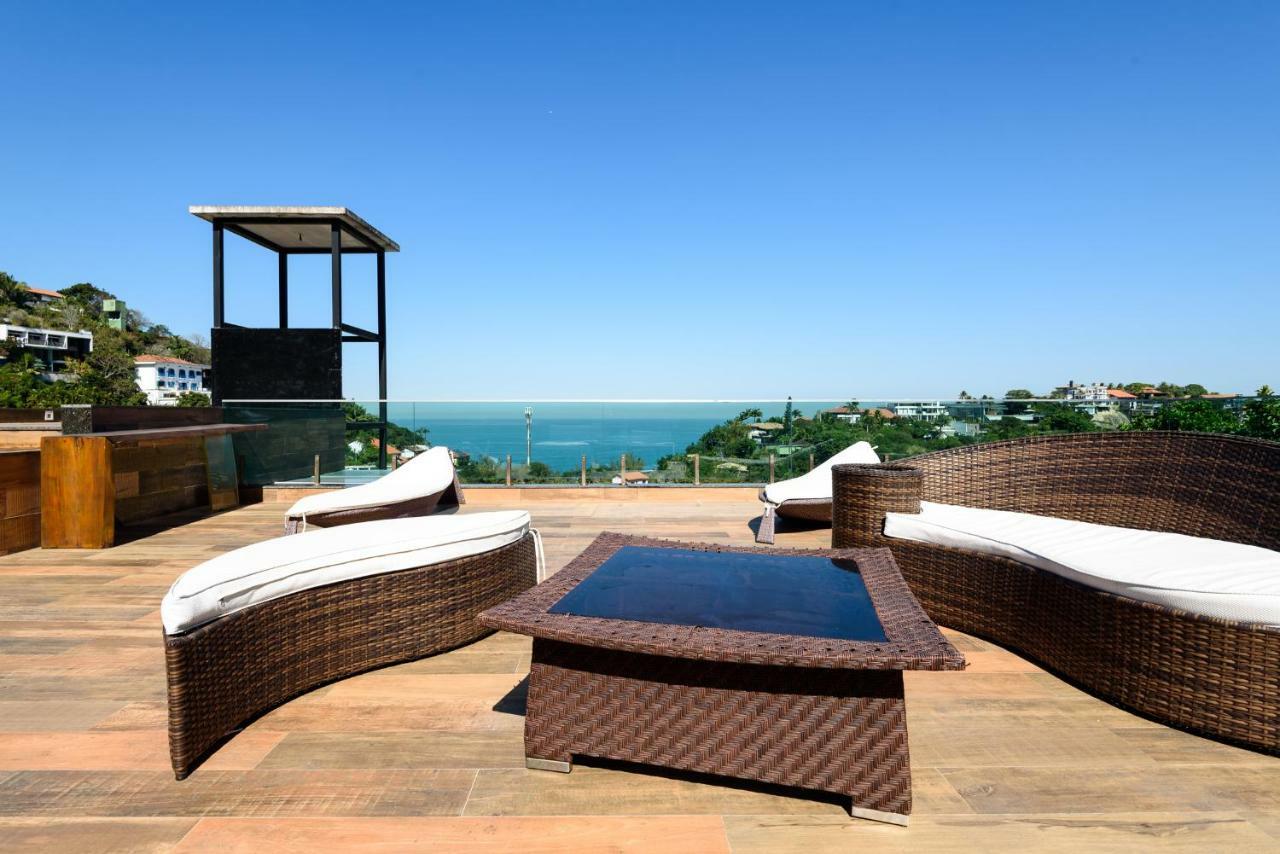De Luxo Com 6 Suites E Piscina No Joa Villa