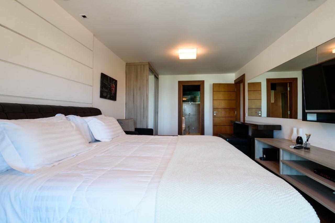 De Luxo Com 6 Suites E Piscina No Joa Rio de Janeiro